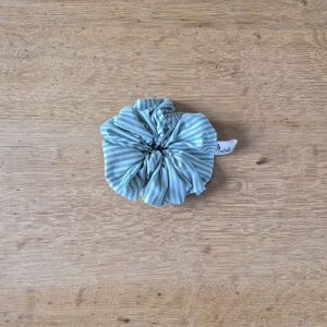 Madeleine et Marie vetements grossesse allaitement chouchou rayé vert vue face