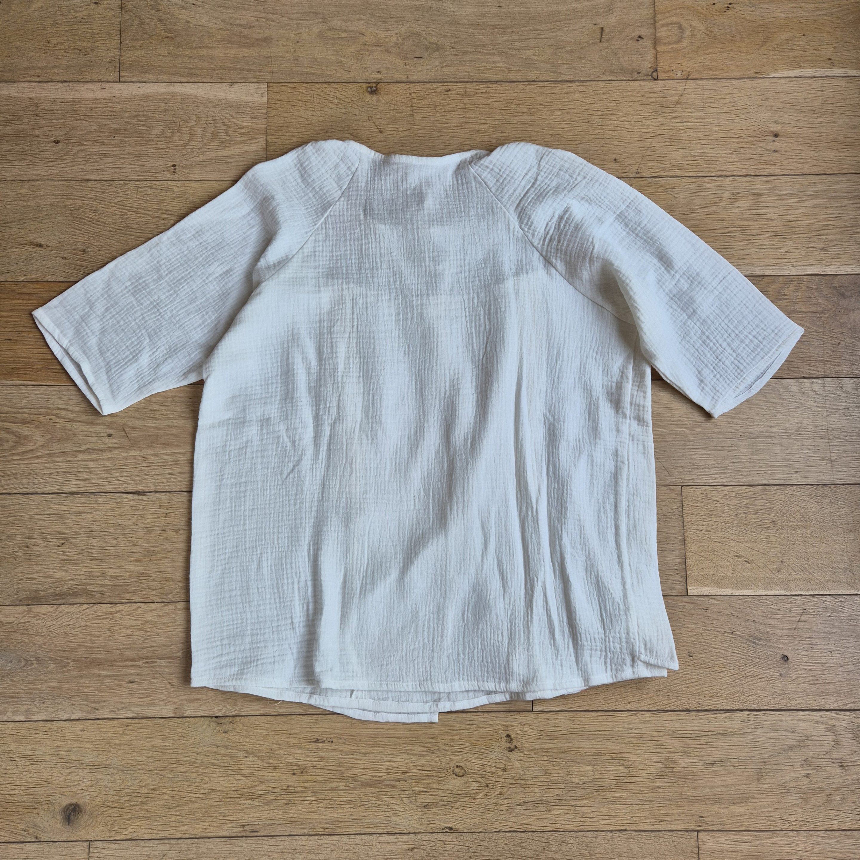 Madeleine & Marie Vetements grossesse Allaitement Blouse Manon ecru échantillon vue dos
