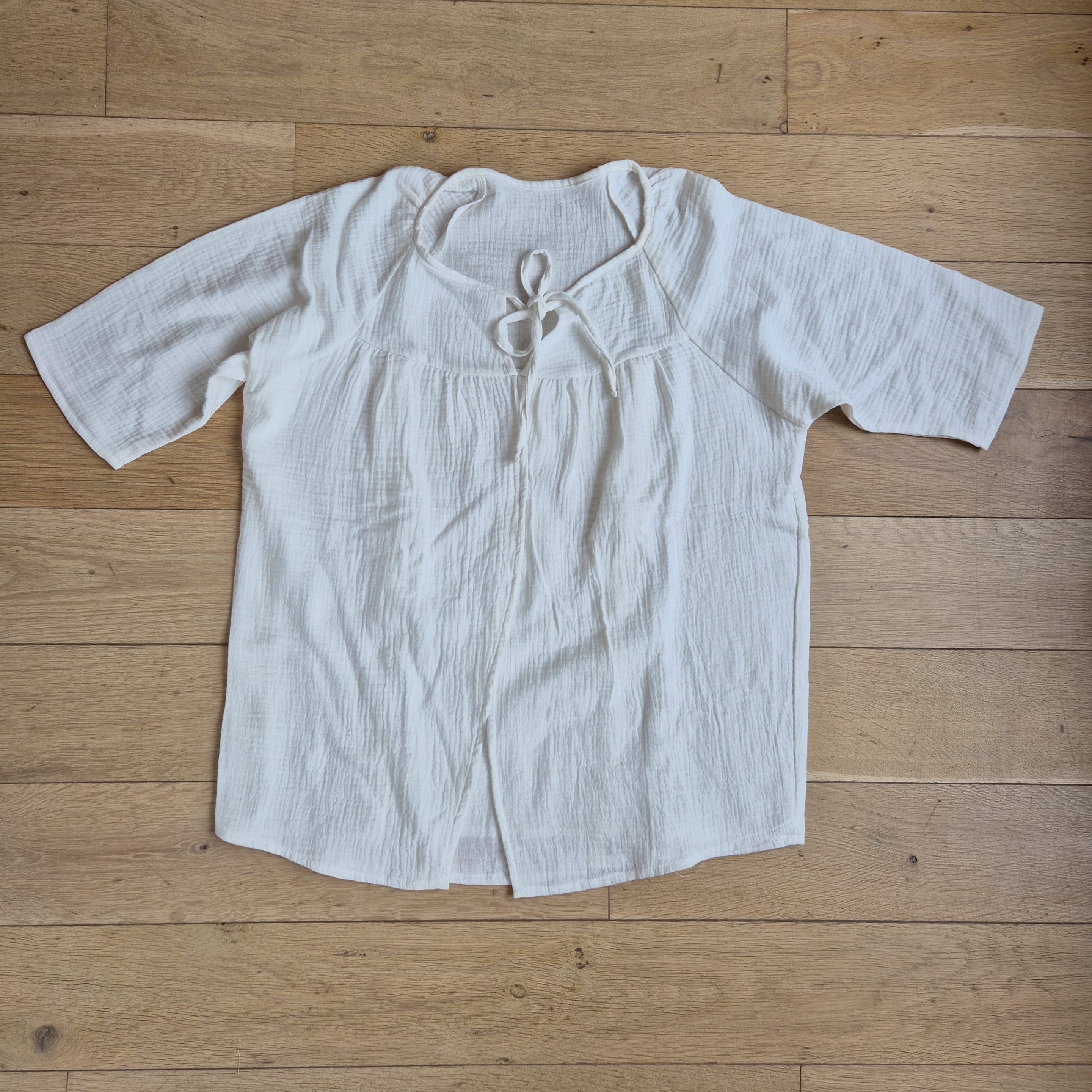Madeleine & Marie Vetements grossesse Allaitement Blouse Manon ecru échantillon vue face